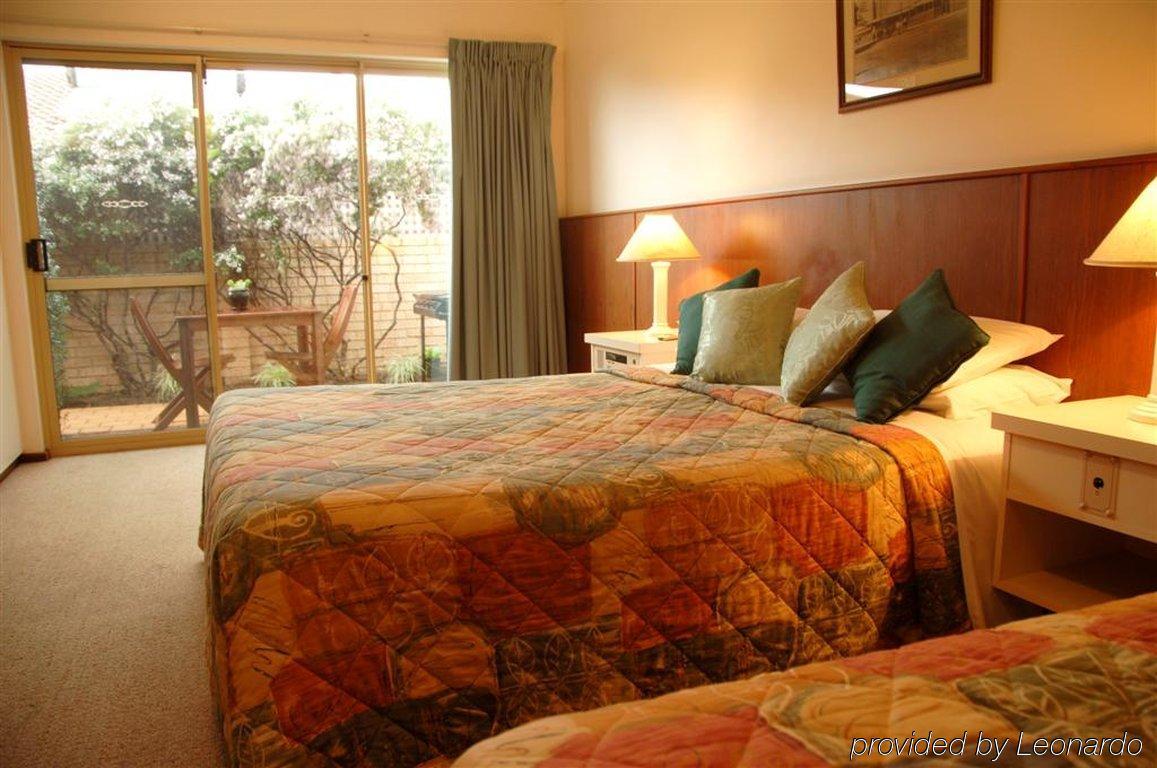 Augusta'S Georgiana Molloy Motel Quarto foto